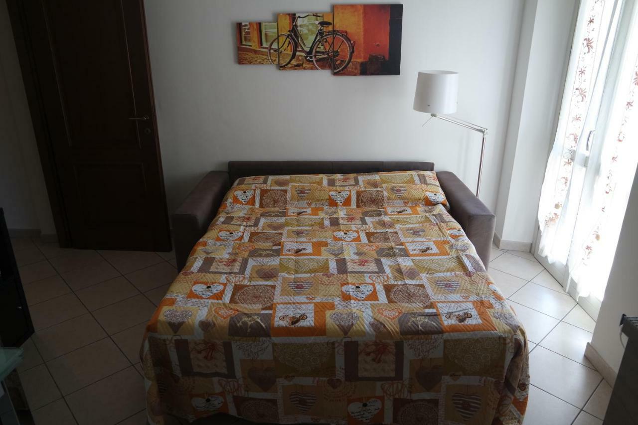 Apartment A 100 Metri Da Piazza Della Repubblica Aria Condizionata